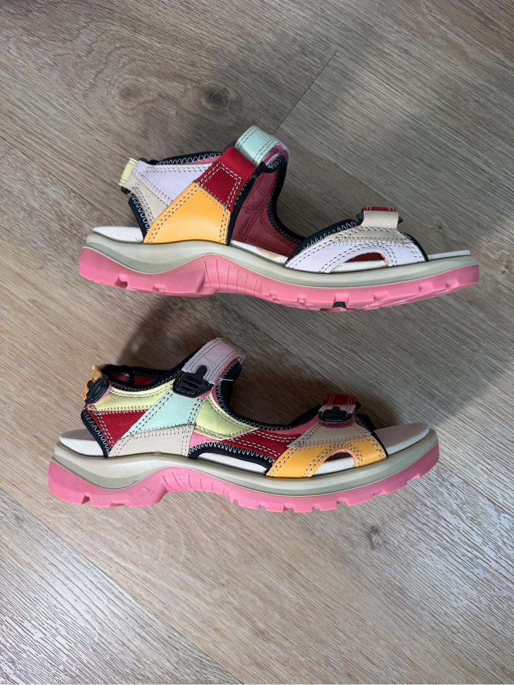 ECCO Woman’s Multicolor Leather Sport Sandals - Pink chunky Sole 9-9.5 comfort